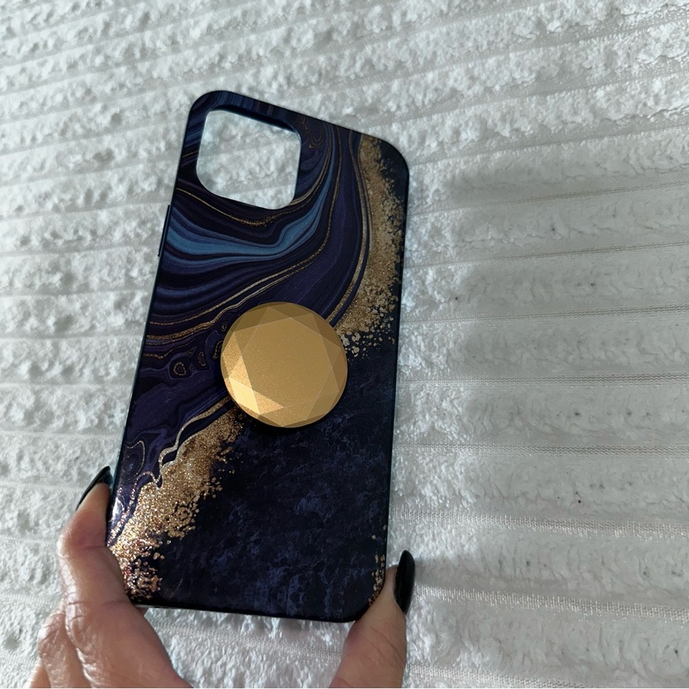 Case iPhone 12 Pro Max Case w/matching pop socket/ pre owner - Picture 11 of 16